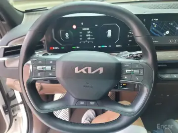 2023 Kia EV9 с пробегом 55 400 км