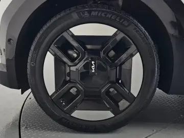 2023 Kia EV9 с пробегом 46 879 км