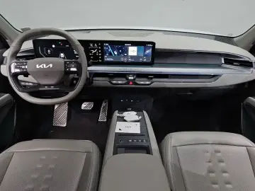 2023 Kia EV9 с пробегом 46 879 км