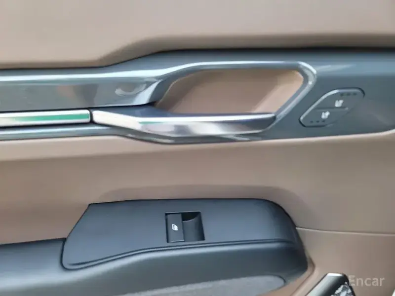 2023 Kia EV9 с пробегом 55 400 км