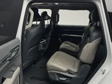 2023 Kia EV9 с пробегом 46 879 км