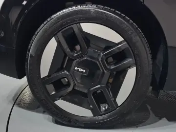 2023 Kia EV9 с пробегом 46 879 км