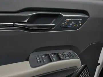 2023 Kia EV9 с пробегом 46 879 км