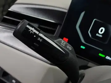 2023 Kia EV9 с пробегом 46 879 км