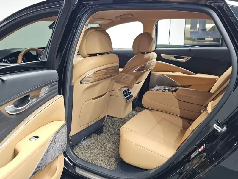 2023 Kia K9 с пробегом 34 505 км