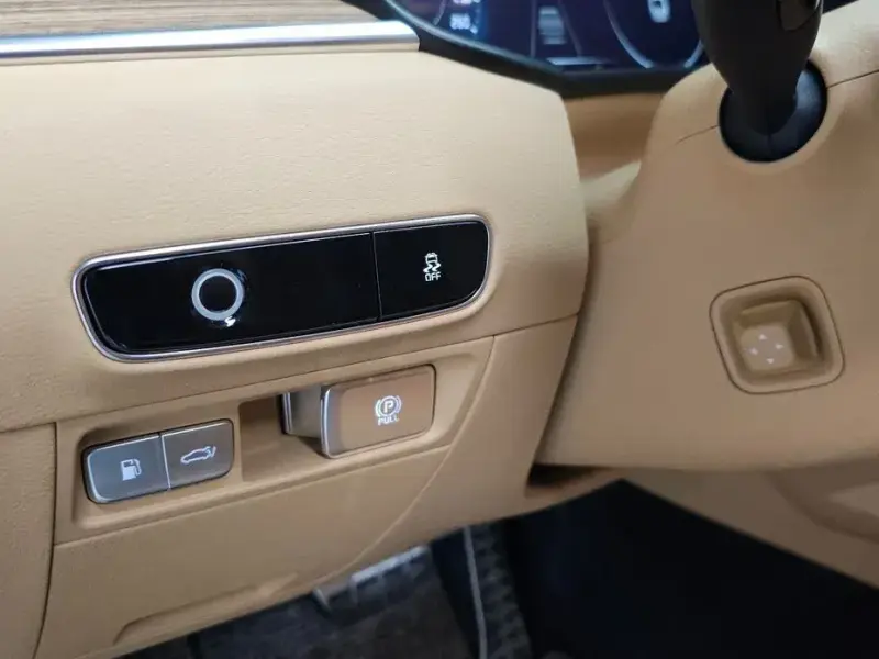 2023 Kia K9 с пробегом 34 505 км