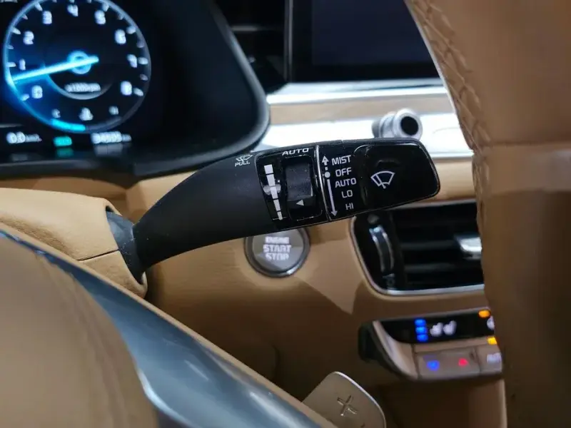 2023 Kia K9 с пробегом 34 505 км