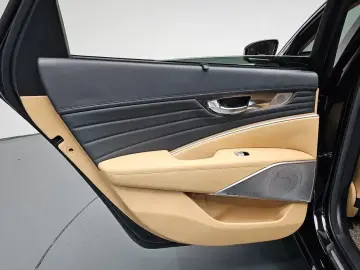 2023 Kia K9 с пробегом 34 505 км
