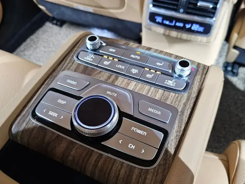 2023 Kia K9 с пробегом 34 505 км