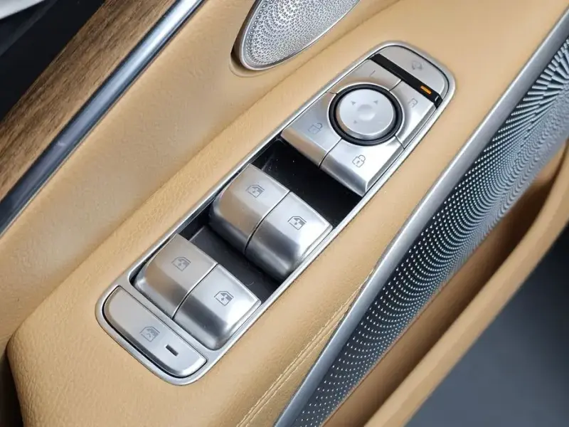 2023 Kia K9 с пробегом 34 505 км