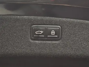 2023 Kia K9 с пробегом 34 505 км