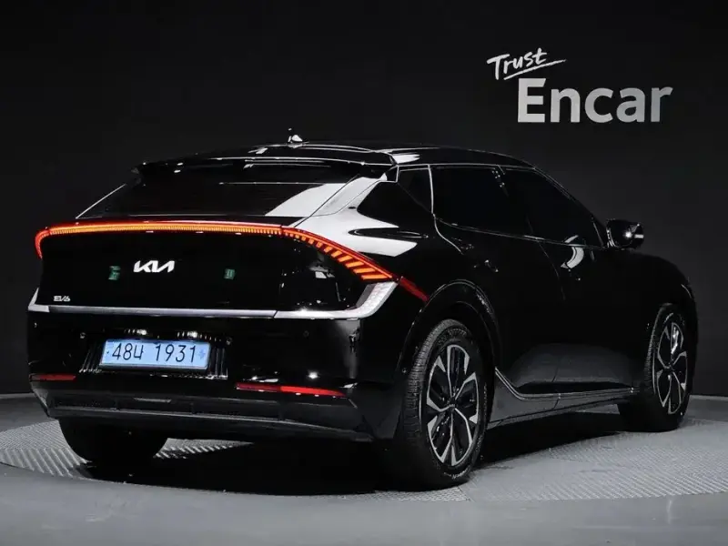 2023 Kia EV6 с пробегом 51 497 км
