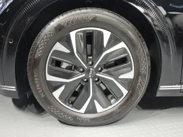 2023 Kia EV6 с пробегом 51 497 км
