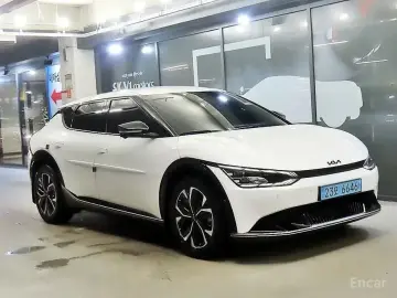 2022 Kia EV6 с пробегом 82 640 км