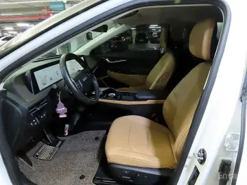 2022 Kia EV6 с пробегом 82 640 км