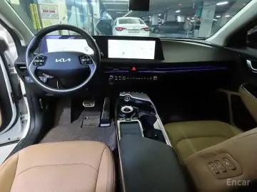 2022 Kia EV6 с пробегом 82 640 км