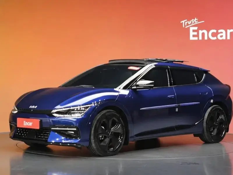 2023 Kia EV6 с пробегом 82 030 км