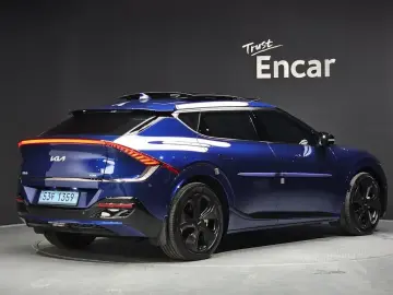 2023 Kia EV6 с пробегом 82 030 км