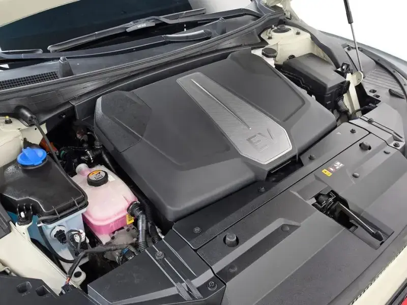 2023 Kia EV6 с пробегом 90 813 км