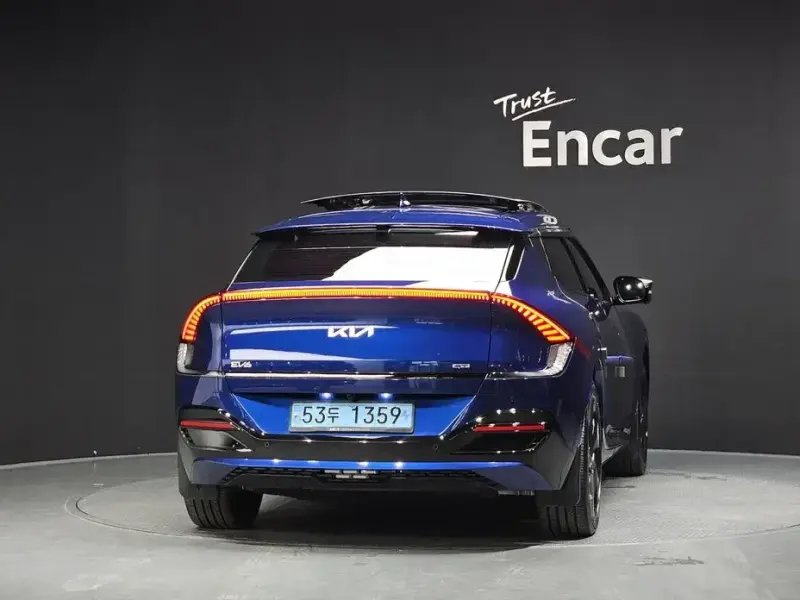 2023 Kia EV6 с пробегом 82 030 км