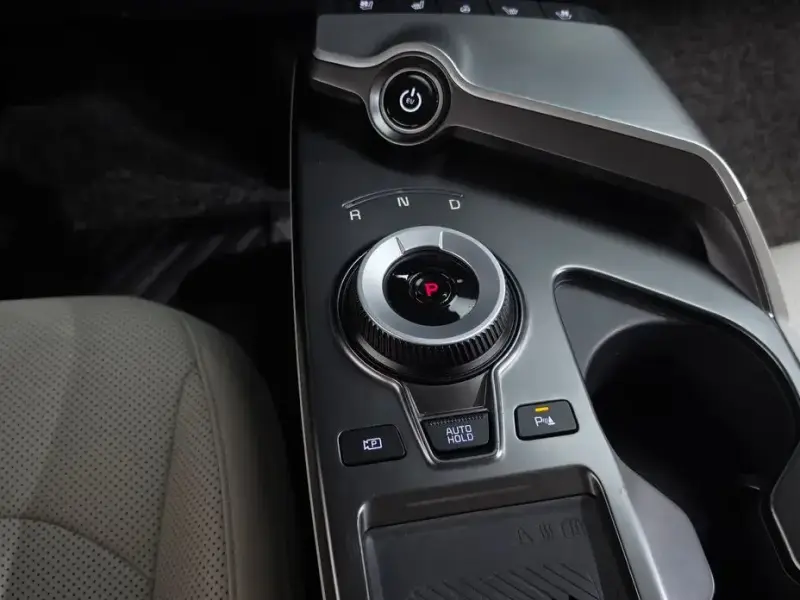 2023 Kia EV6 с пробегом 90 813 км
