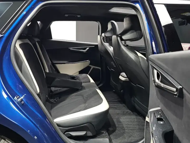 2023 Kia EV6 с пробегом 82 030 км