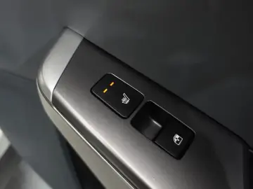 2023 Kia EV6 с пробегом 90 813 км