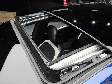 2023 Kia EV6 с пробегом 82 030 км