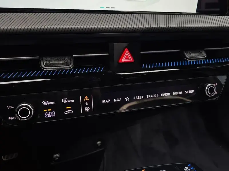 2023 Kia EV6 с пробегом 82 030 км