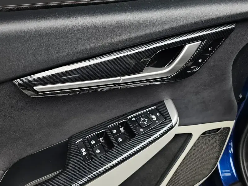 2023 Kia EV6 с пробегом 82 030 км