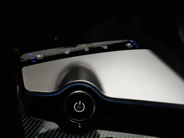 2023 Kia EV6 с пробегом 82 030 км