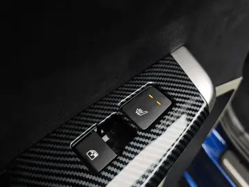 2023 Kia EV6 с пробегом 82 030 км