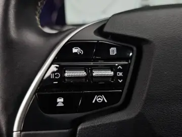 2023 Kia EV6 с пробегом 82 030 км