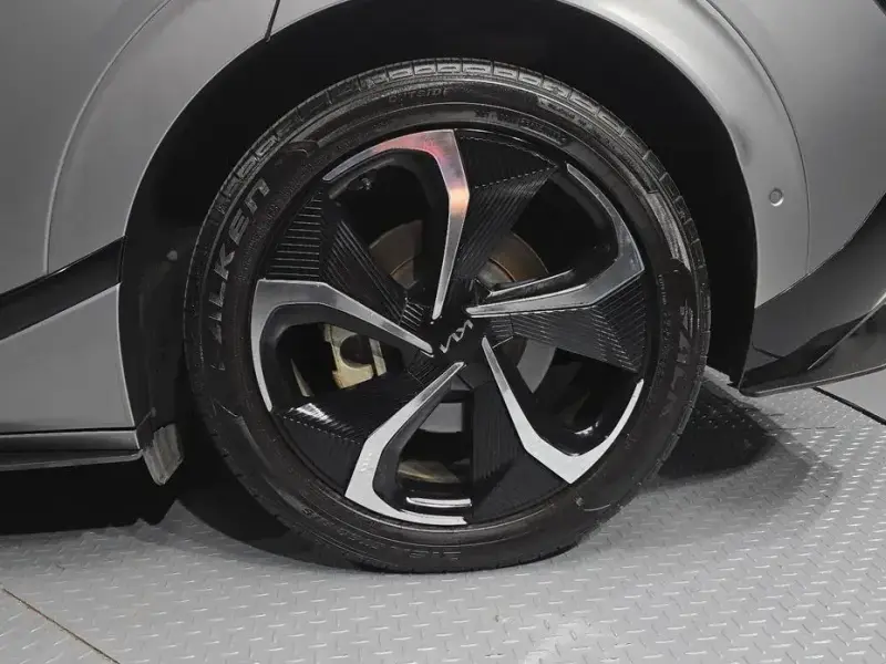 2022 Kia EV6 с пробегом 91 431 км
