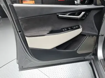 2022 Kia EV6 с пробегом 91 431 км