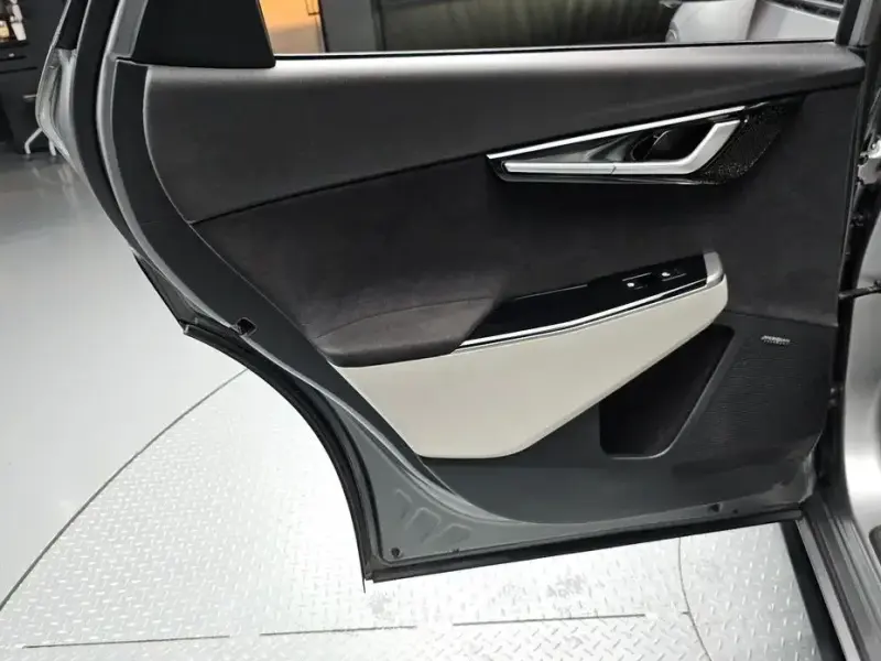 2022 Kia EV6 с пробегом 91 431 км