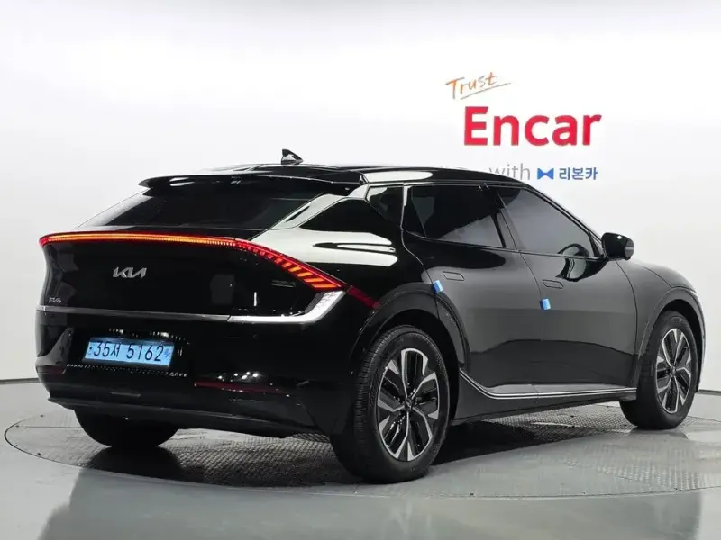 2023 Kia EV6 с пробегом 38 413 км