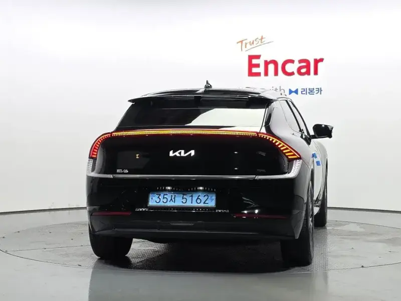 2023 Kia EV6 с пробегом 38 413 км