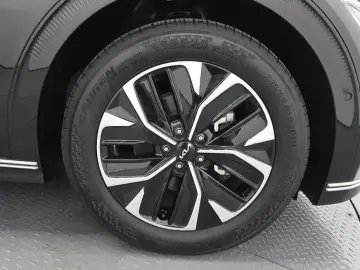 2023 Kia EV6 с пробегом 38 413 км