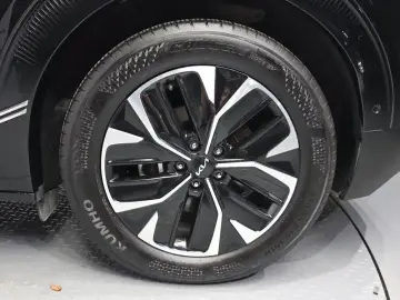 2023 Kia EV6 с пробегом 38 413 км