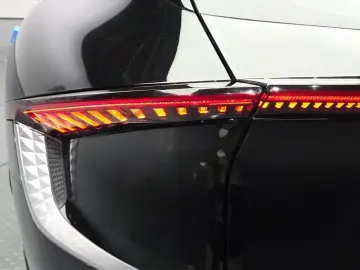 2023 Kia EV6 с пробегом 38 413 км