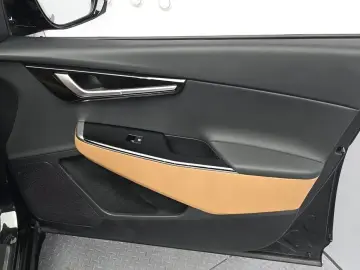 2023 Kia EV6 с пробегом 38 413 км