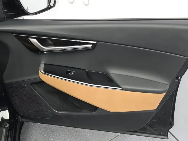 2023 Kia EV6 с пробегом 38 413 км
