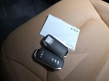 2023 Kia EV6 с пробегом 38 413 км