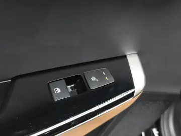 2023 Kia EV6 с пробегом 38 413 км