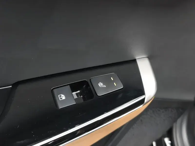 2023 Kia EV6 с пробегом 38 413 км