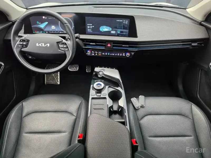 2023 Kia EV6 с пробегом 45 521 км