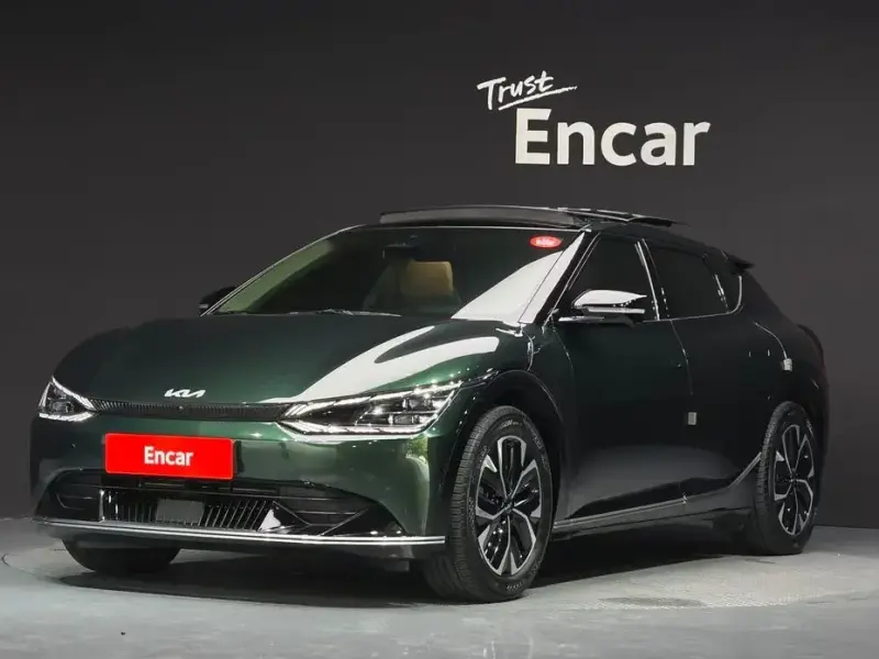 2022 Kia EV6 с пробегом 36 157 км