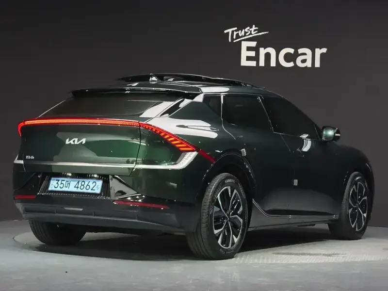 2022 Kia EV6 с пробегом 36 157 км