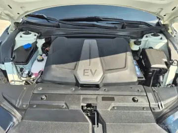 2022 Kia EV6 с пробегом 72 260 км